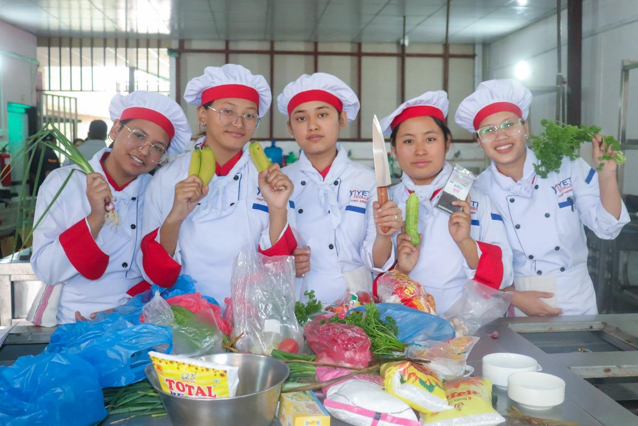 How an International Hotel Management Course Sets You Up for Success